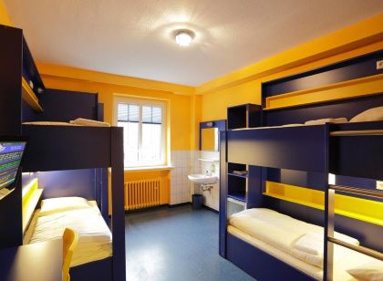 Bed'NBudget Expo-Hostel Rooms