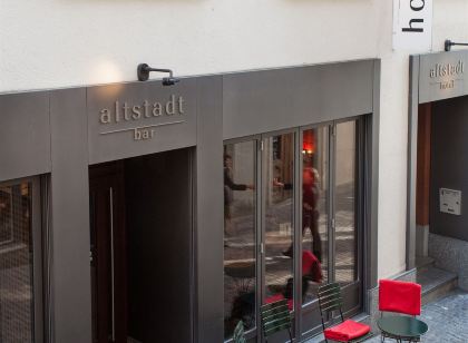 阿爾斯塔特飯店