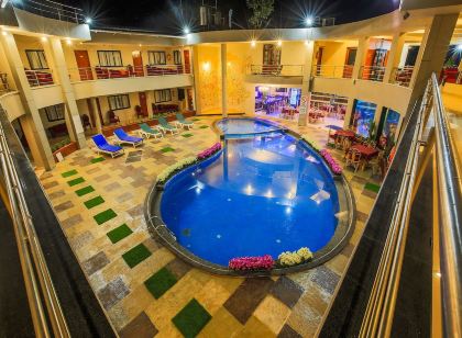 The Center Court Resort & Spa