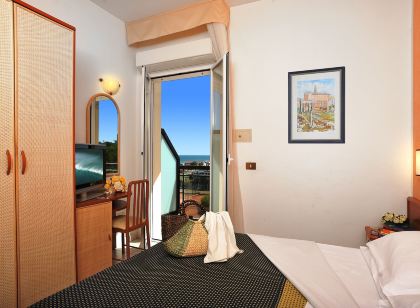 Hotel Ausonia