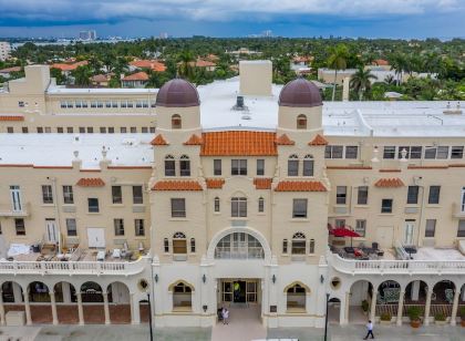 Amazing Palm Beach Island•Pool•King•Wi-Fi•A/C•Island View•Parking Pass