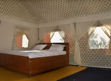 Captain Hills Camps and Resorts