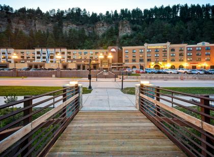 Tru by Hilton Deadwood