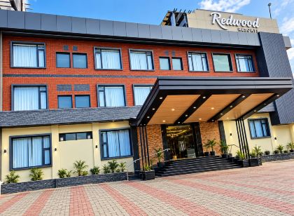 Redwood Resort