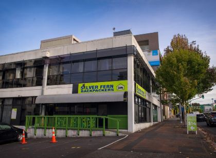 Silverfern Backpackers