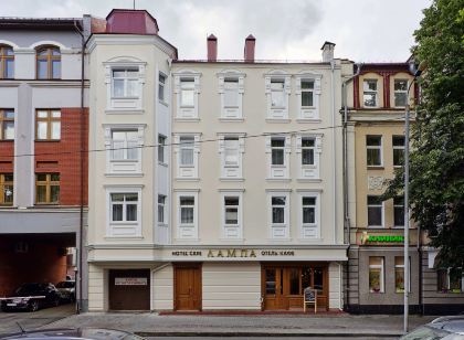 Lampa Hotel