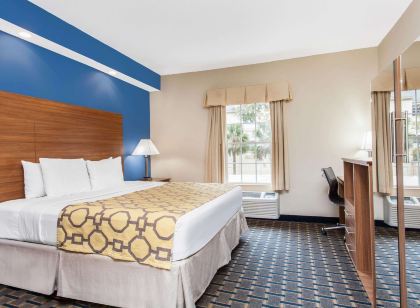Baymont by Wyndham Jacksonville/Butler Blvd