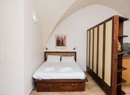 The Market Courtyard - Suites Hotel