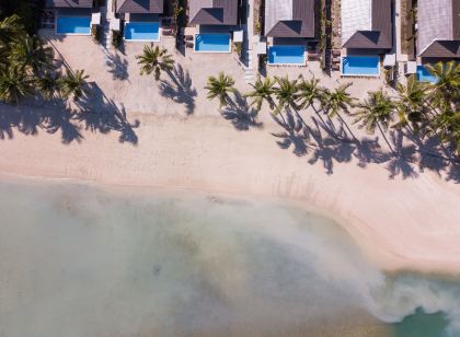 First Landing Beach Resort & Villas