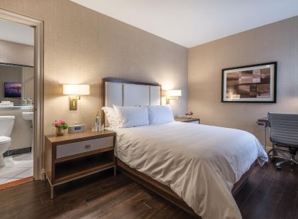 The Lord Nelson Hotel & Suites