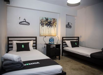 Nomada Urban Beach Hostel- Calle Loiza