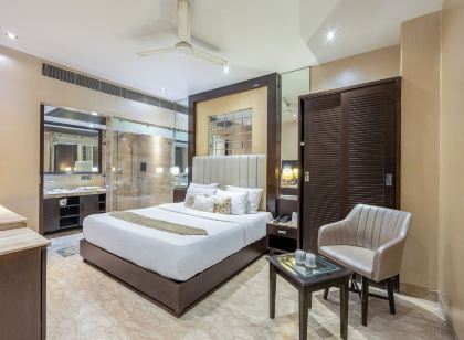 Hotel Emperor Palms at Karol Bagh