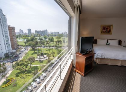 BTH Hotel Lima Golf