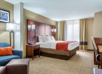 Comfort Suites Savannah Gateway I-95
