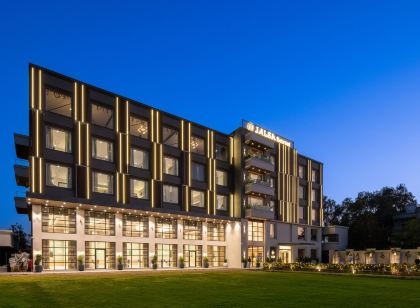 Hotel Jalsa Retreat