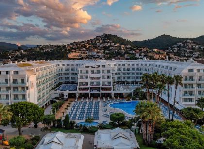 Aqua Hotel Aquamarina & Spa