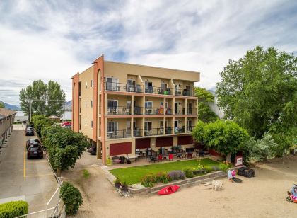 Desert Surfside Waterfront Accommodations