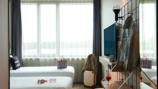moxy-amsterdam-schiphol-airport