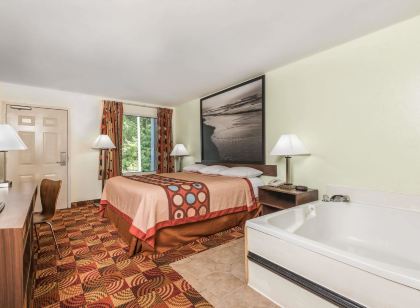 Super 8 by Wyndham Fayetteville