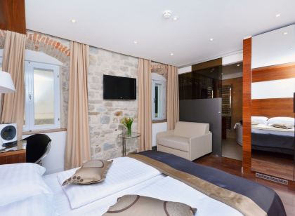Jupiter Luxury Hotel
