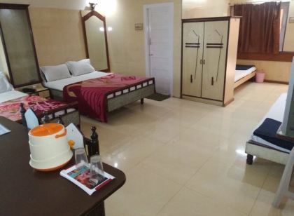 Hotel Meera