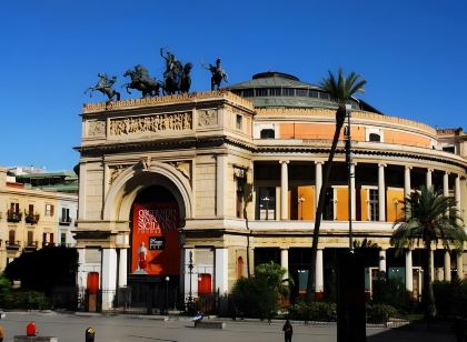 Hotel Joli