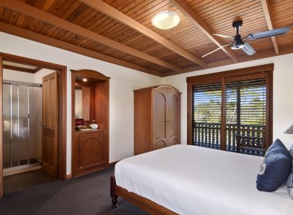 歐雷伊裡雨林度假村