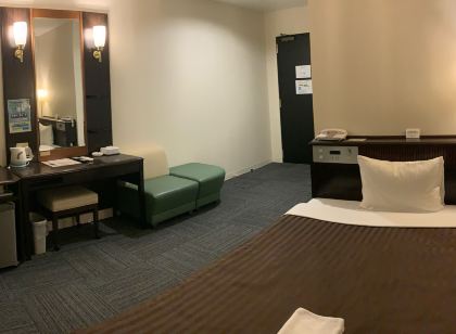 ロイヤルイン桃晃