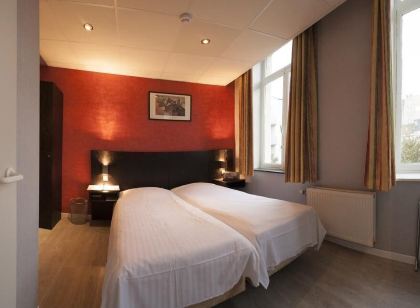 Alpha Hotel