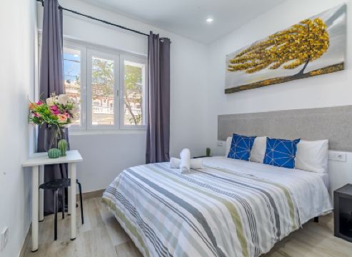 Ayz Silvela - Auto Check-in Property