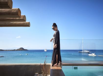 Mykonos Kosmoplaz Beach Resort Hotel