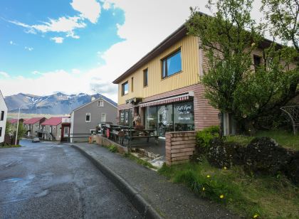 Private and Peaceful One Room Apartments