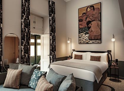 Romegas Hotel