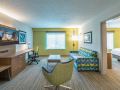 holiday-inn-express-and-suites-asheville-downtown-an-ihg-hotel