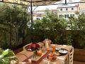 la-manta-guest-house
