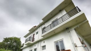 kumaran-cottage