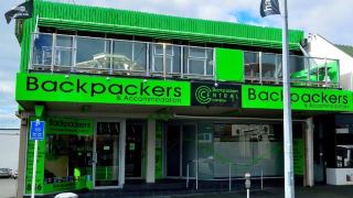 backpackers-central-hamilton