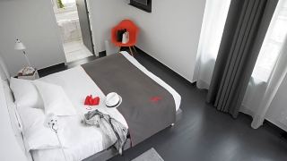 college-hotel