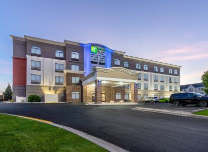 Holiday Inn Express & Suites CHEYENNE by IHG