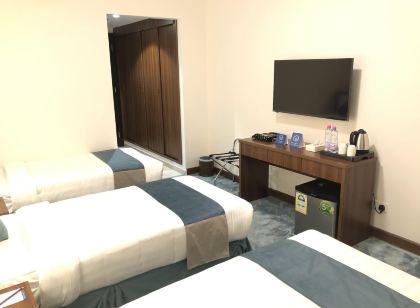 Zaha Al Madina Hotel