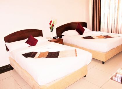 Dlux Hotel