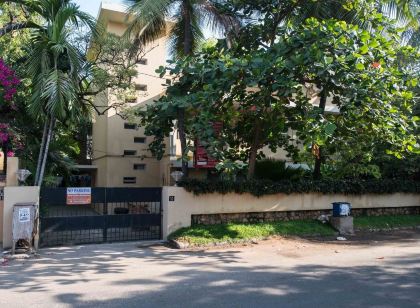 Hanu Reddy Residences Wallace Garden