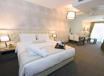 Alexandar Square Boutique Hotel