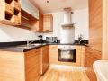 deluxe-city-centre-apt-balcony-view-free-parking