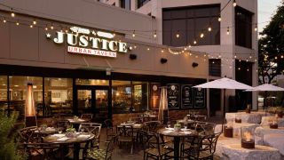 doubletree-by-hilton-los-angeles-downtown