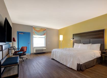 Tru by Hilton Galveston