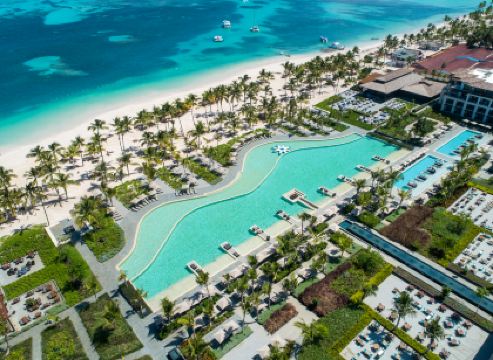 Adults Only Club at Lopesan Costa Bávaro Resort