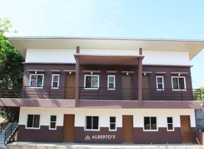 Alberto's Lodging House