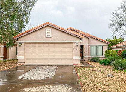 Local Living in Apache Junction