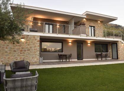 LA DEPENDANCE(拉德潘當斯)